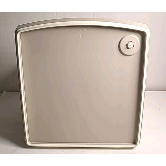 Tupperware Square Shelf Smart Modular Container #1 Tan Seal 5 1/2 Cups - Picture 2 of 7